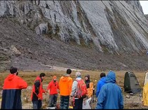 2 Pendaki Wanita Meninggal di Carstensz, 13 Selamat Termasuk Fiersa Besari