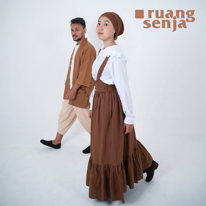 Grup folk-pop asal Bandung, Ruang Senja Grup folk-pop asal Bandung, Ruang Senja