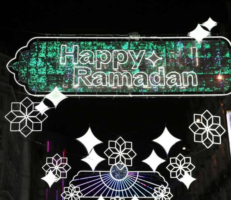 Jalanan di London dihias ornamen Ramadan (dok. IG Wali Kota London Sadiq Khan)