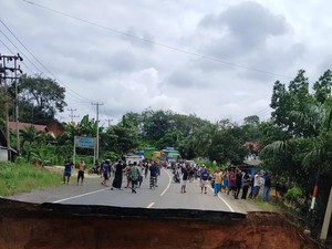 Jalan Amblas, Jalur Sumbar-Jambi Putus Total