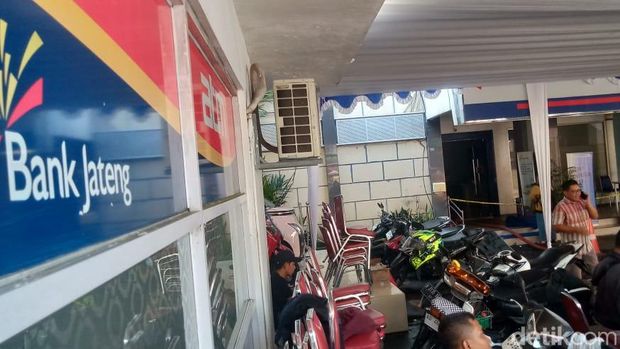 Kebakaran di Bank Jateng Klaten, Minggu (2/3/2025)