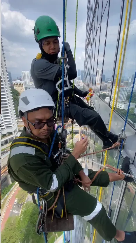 Niat Hemat, 5 Orang Ini Malah Boncos Saat Pesan Air Putih di Resto
