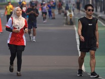 Ramadan, Warga Tetap Semangat Berolahraga di CFD Jakarta
