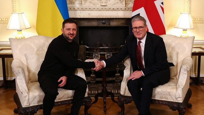 Nasib Zelensky: Diusir Trump, Disambut PM Inggris