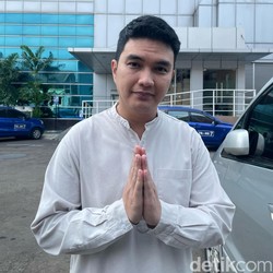 Aldi Taher Blak Blakan Soal Hobi DM Artis, Ini Tujuannya