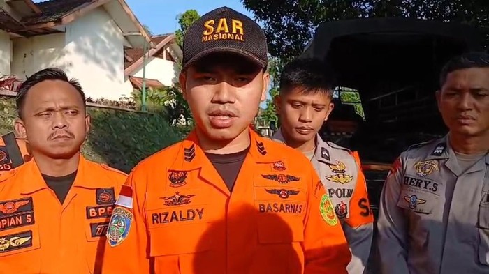 Anggota Basarnas Unit Siaga SAR Bogor, Muhammad Rizaldy (Rizky/detikcom)