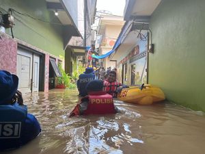 Video: Pro-Kontra Warga Kebon Pala Korban Banjir Tanggapi Wacana Relokasi