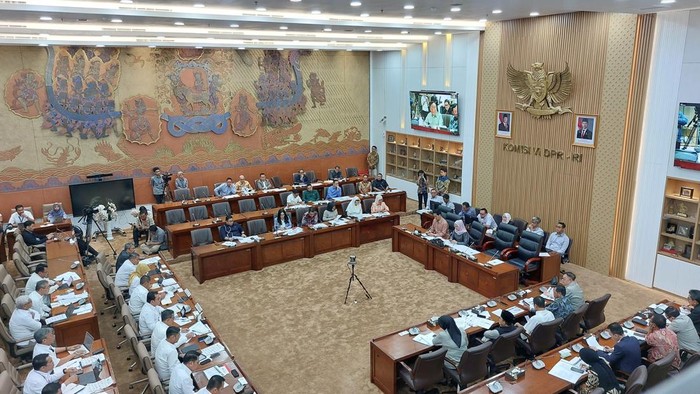 Direktur Utama Perum Bulog Novi Helmy Prasetya mengatakan, jumlah stok beras tersebut terdiri atas 1.901.024 ton beras medium atau PSO penugasan dan 50.951 ton beras premium komersial.