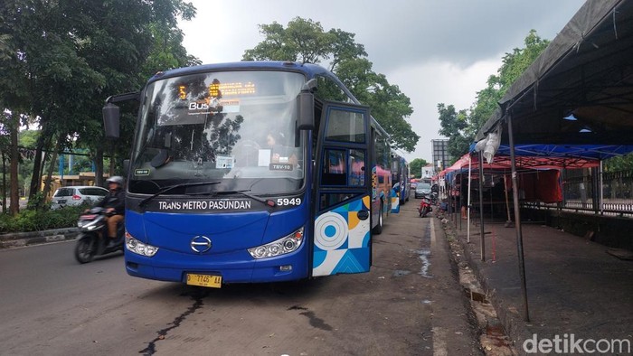 Bus Rapid Transit (BRT) Bandung Raya, Metro Jabar Trans.