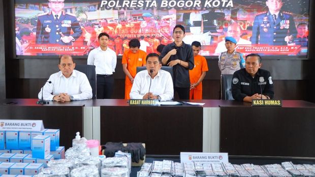 Dalam kurun waktu 30 hari terakhir, Sat Resnarkoba Polresta Bogor Kota berhasil mengungkap 23 laporan polisi (LP) terkait kasus narkotika dan psikotropika. Foto: Dok. Istimewa.