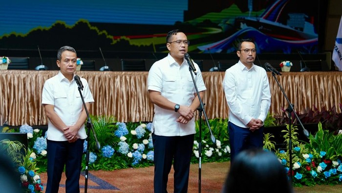 Direktur Utama Pertamina Simon Aloysius Mantiri.
