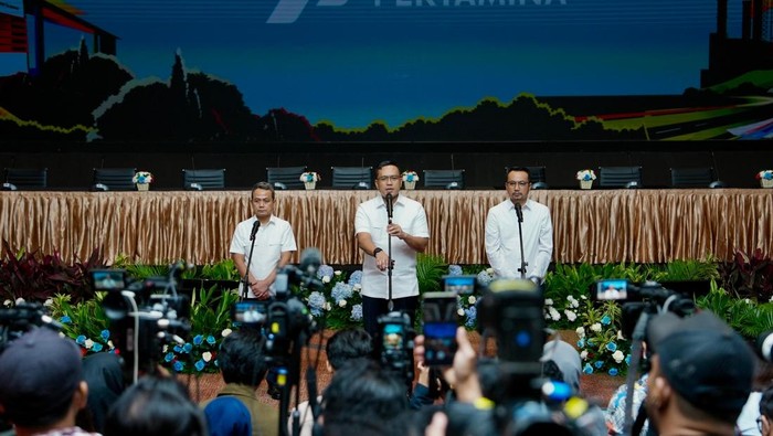 Direktur Utama Pertamina Simon Aloysius Mantiri.