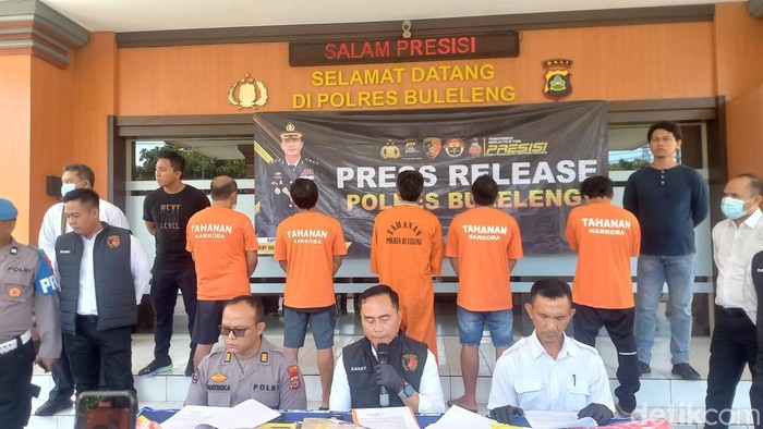 Polres Buleleng merilis pengungkapan kasus narkoba Senin (3/3/2025).