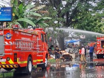 Usai 3 Jam, Kebakaran di Gudang Rongsok Bantul Mulai Padam