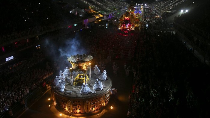 Kemeriahan Karnaval 2025 di Brasil Jutaan orang berkumpul di Brasil untuk merayakan salah satu festival paling ikonik di dunia. Yuk intip kemeriahannya.