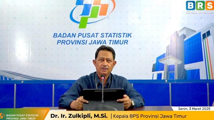 Kepala BPS Jatim Dr Ir Zulkipli