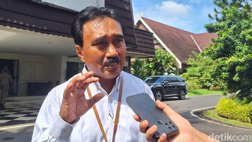 Kepala BPS NTB Wahyudin, Senin (3/3/2025). (Nathea Citra/detikBali)