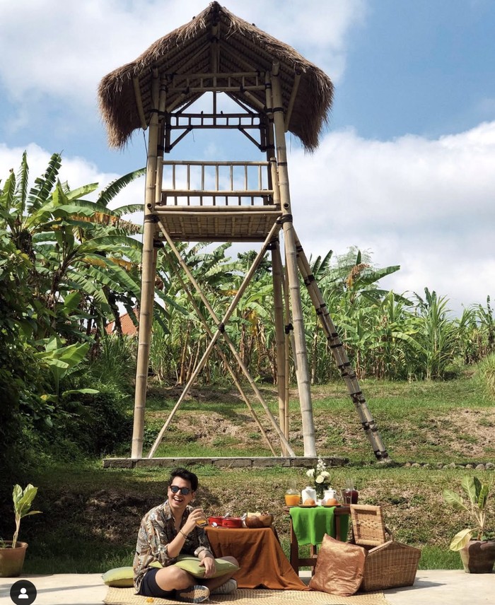 Kevin Julio Nikmati Sarapan ala Piknik di Bali hingga Bromo Kevin Julio Nikmati Sarapan ala Piknik di Bali hingga Bromo
