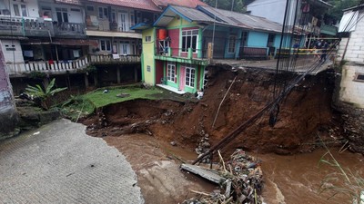 Kondisi Kampung Pensiunan Puncak Usai Diterjang Banjir Bandang