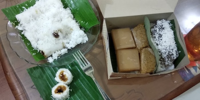 Manis Legit! 20 Kue Putu Bambu Rp 3.000-an Manis Legit! 20 Kue Putu Bambu Rp 3.000-an