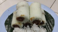 Kue putu bambu di kawasan Poris Indah, Tangerang juga juara. Namanya Putu Bambu Medan Mas Taufiq yang dibuat hangat setiap ada pesanan dengan harga Rp 15.000 per porsi. Foto : Google Review