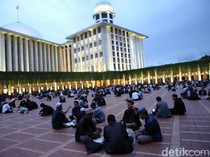 Masjid Istiqlal Sediakan 4.000 Porsi Makanan untuk Buka Puasa