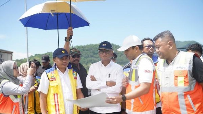 Menteri PU Dody Hanggodo cek kesiapan jalan