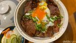 Gurih Umami! Nikudon Karubi di Restoran Suasana Ghibli
