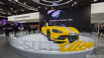 Bintang baru di MWC 2025 adalah Xiaomi SU7 Ultra yang baru diluncurkan di China. Foto: Fitraya Ramadhanny/detikcom