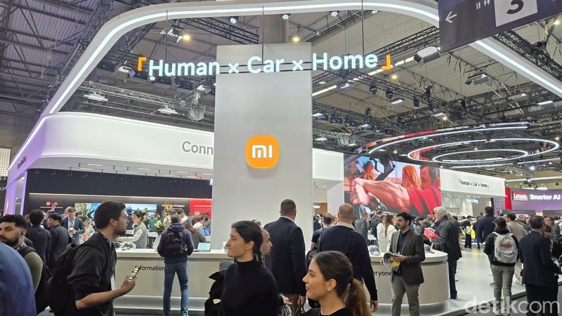 Pameran Xiaomi di MWC 2025