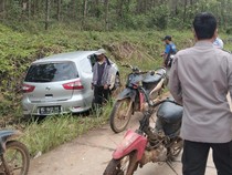 Diduga Mengantuk, Sopir Grand Livina Tabrak Pemotor hingga Tewas di Mura