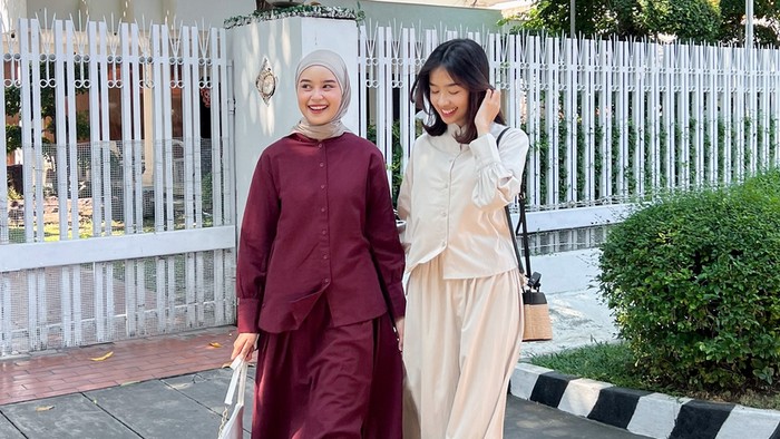 Rekomendasi baju one set untuk bukber dari Yeppu Outfit.