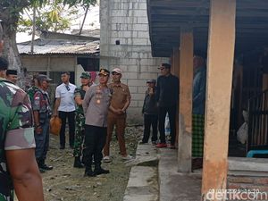 Warga Korban Banjir Bengawan Solo Curhat ke Kapolres Bojonegoro
