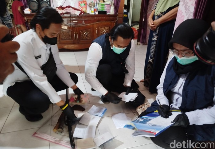 rumah di Bangkalan digeledah BNNP Jatim
