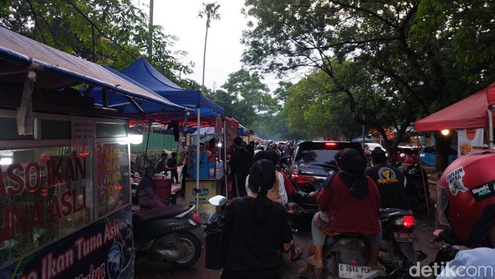 Tempat berburu takjil favorit di Kota Cirebon.