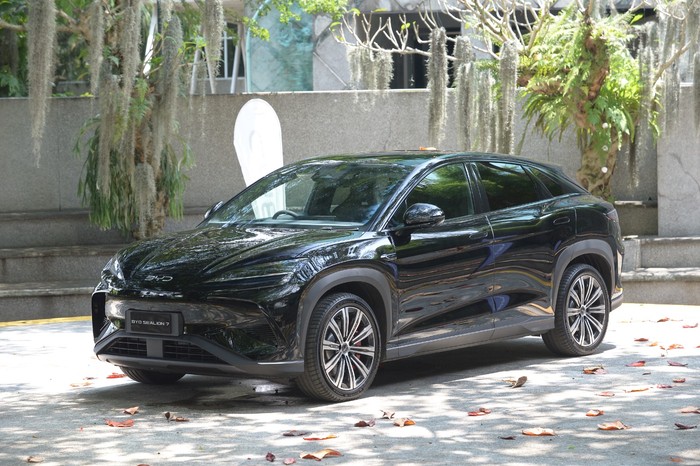 Test drive BYD Sealion 7 dari Jakarta-Tangerang