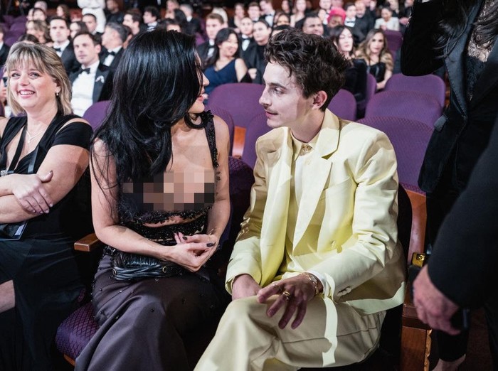 Timothee Chalamet dan Kylie Jenner di Oscar 2025