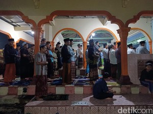 Manfaat Salat Tarawih Setara Olahraga? Ada Benarnya, Tapi Nggak Sesimpel Itu