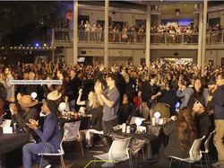 Wahana Antariksa Blue Ghost Sukses Mendarat di Bulan!