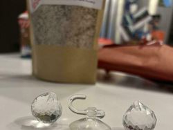 10 Objek Misterius dan Aneh Dibagikan Netizen, Mana Paling Menarik?