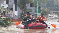 Banjir ini diakibatkan meluapnya kali Bekasi akibat air kiriman dari Bogor.  