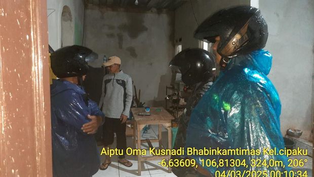 Bhabinkamtibmas Cipaku Aiptu Oma Kusnadi
