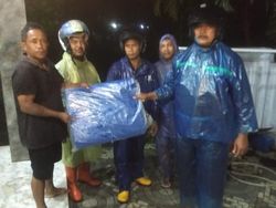 Polresta Bogor Kota Bantu Warga Terdampak Banjir dan Longsor di Cipaku