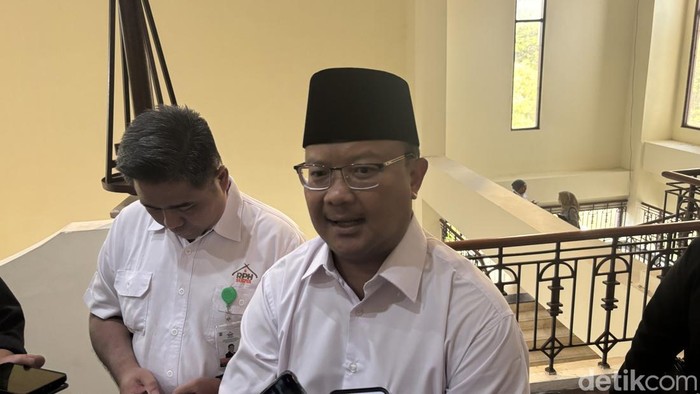 Direktur Utama PD RPH Surabaya Fajar Arifianto.