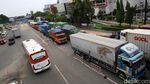 Exit Tol Bekasi Barat Ditutup, Kemacetan Mengular