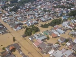 Penyebab Banjir Parah yang Bikin Bekasi Lumpuh