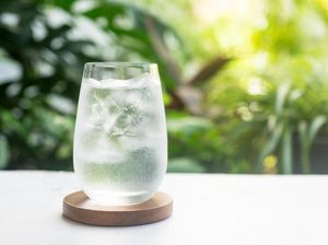 Benarkah Minum Es Bisa Bikin Jantung Anak Kaget? Ini Penjelasannya