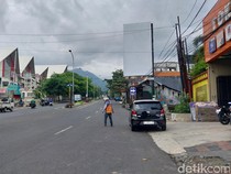 Pemkot Batu Kebut Perbaikan Jalan untuk Persiapan Idul Fitri