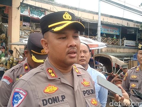 Kapolres Pekalongan AKBP Doni Prakoso di Pasar Induk Kajen, Pekalongan, Selasa (4/3/2025).