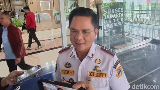 Sepedaan Bareng Pramono Lewat JLNT Casablanca Tuai Kritikan